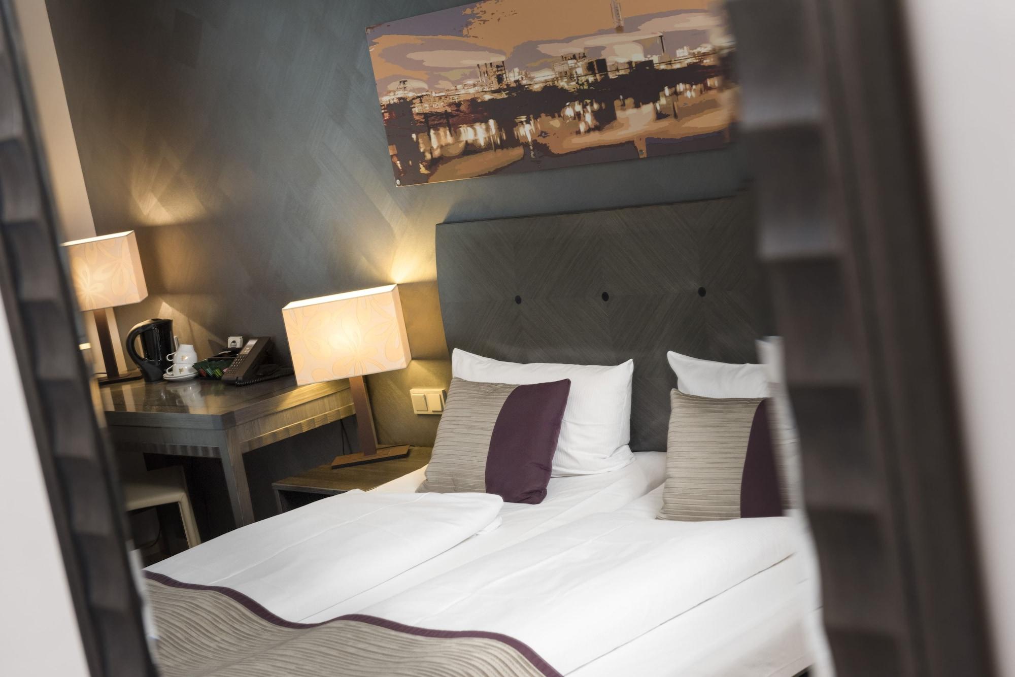 Wyndham Duisburger Hof Hotell Rum bild
