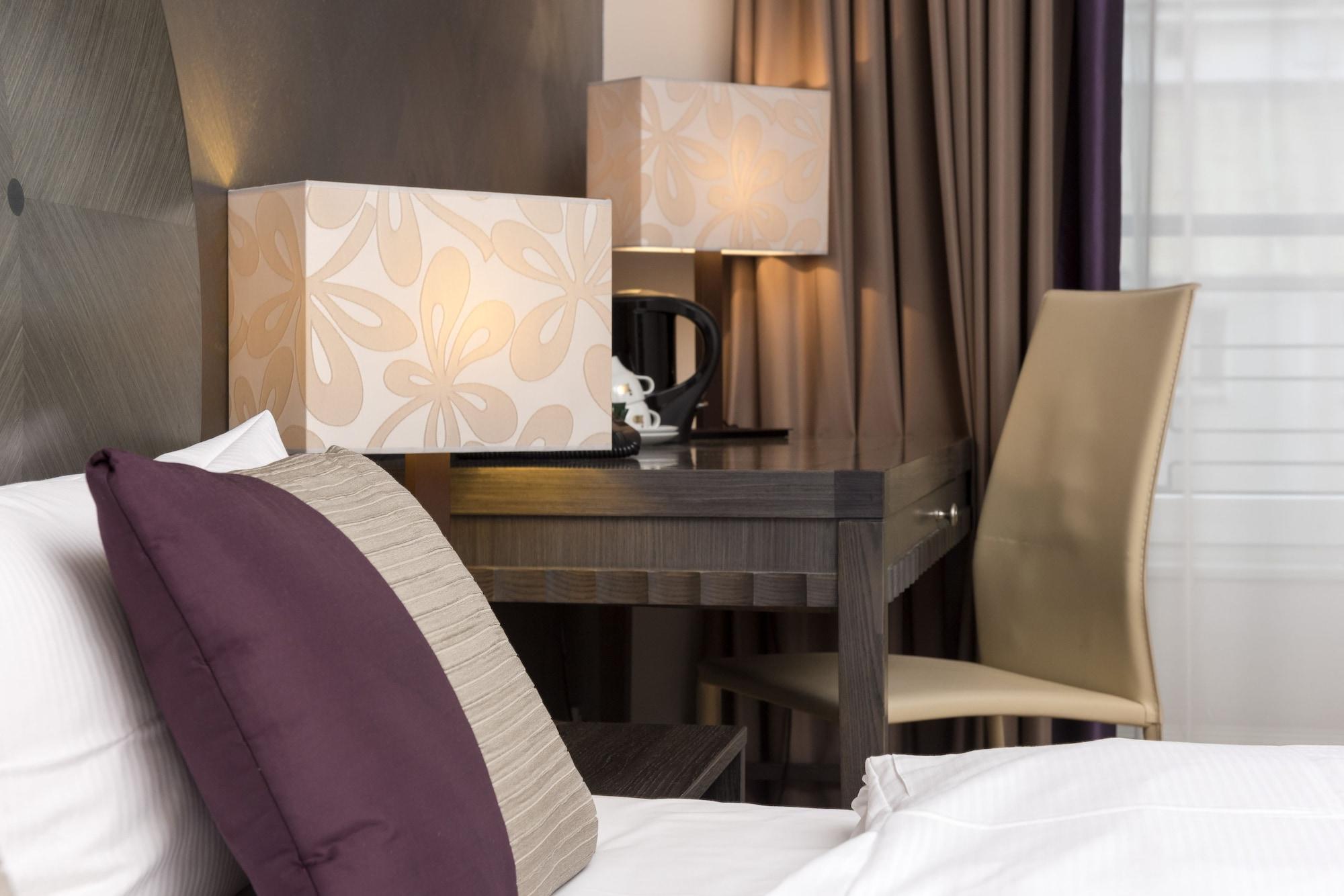 Wyndham Duisburger Hof Hotell Rum bild