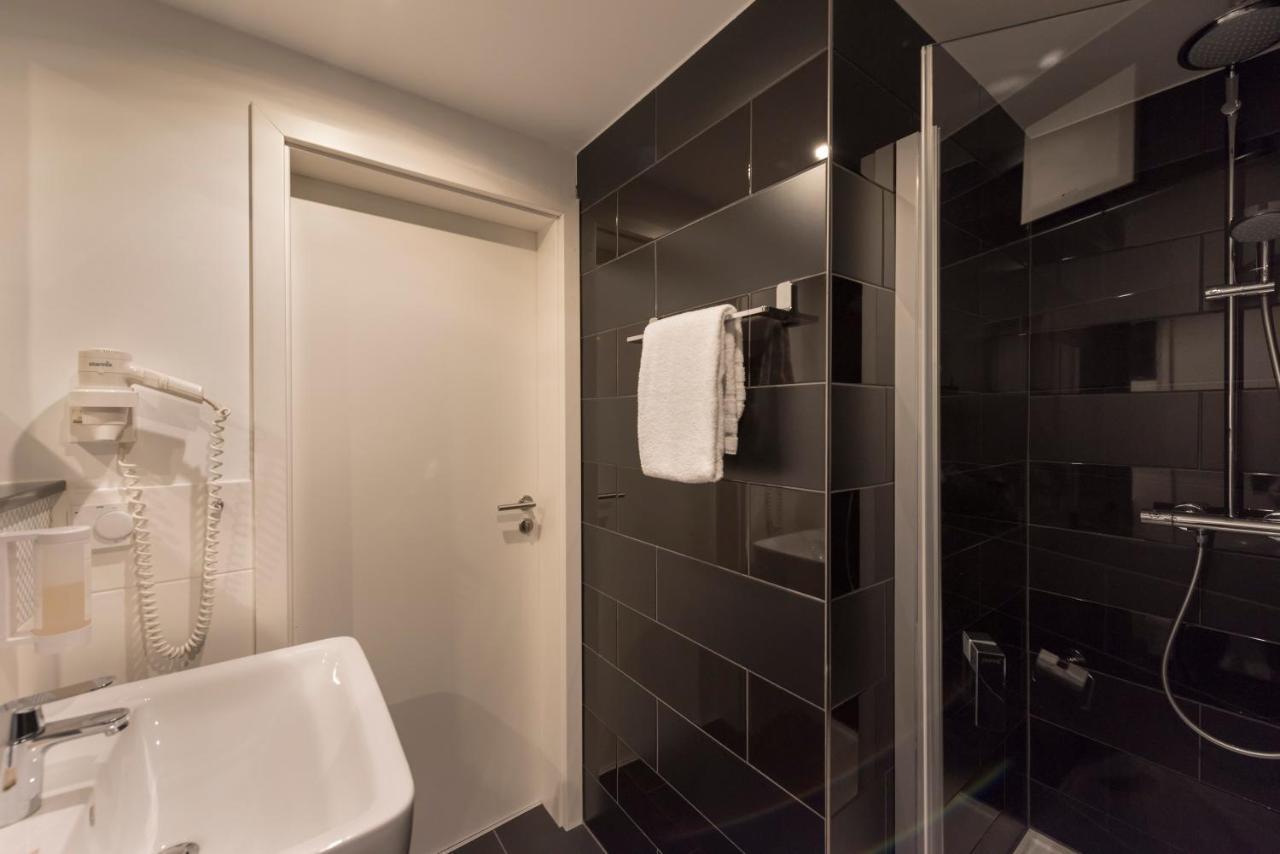 Wyndham Duisburger Hof Hotell Exteriör bild